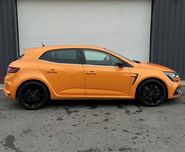 renault-megane-4-rs-orange