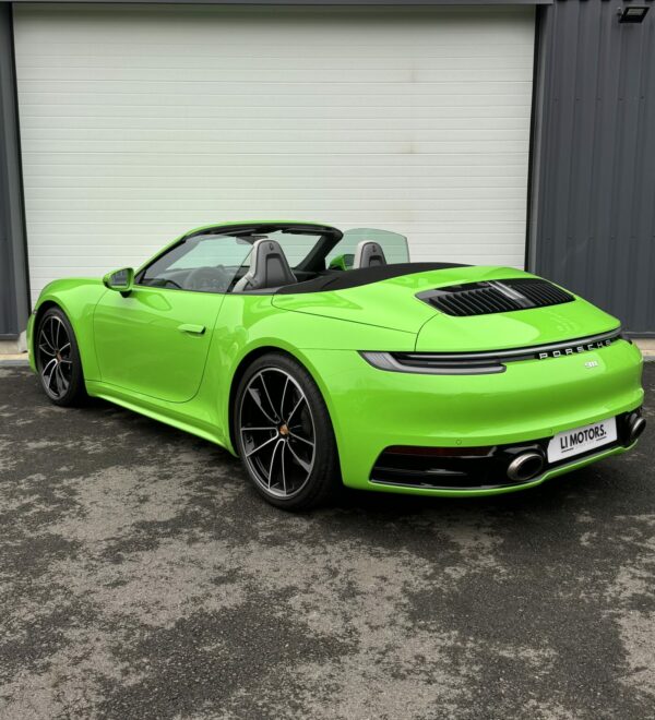 Porsche-911-Carrera-S-Type-922 Cabriolet-vert-lezard